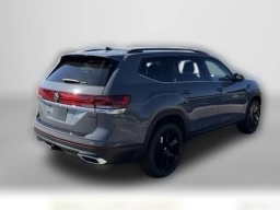 Volkswagen Atlas 2.0T SE w/Technology 4MOTION 2026