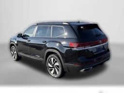 Volkswagen Atlas 2.0T SE w/Technology 4MOTION 2026