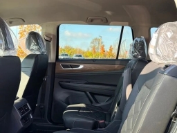 Volkswagen Atlas 2.0T SE w/Technology 4MOTION 2026