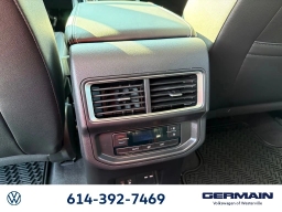 Volkswagen Atlas 2.0T SE w/Technology 4MOTION 2026