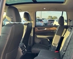 Volkswagen Atlas 2.0T SE w/Technology 4MOTION 2026