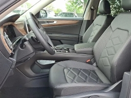 Volkswagen Atlas 2.0T SE w/Technology 4MOTION 2025