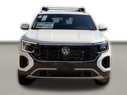 Volkswagen Atlas Cross Sport 2.0T SE w/Technology FWD 2026