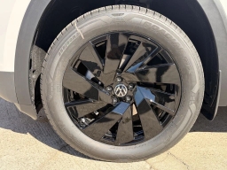 Volkswagen Atlas Cross Sport 2.0T SE w/Technology FWD 2026