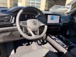 Volkswagen Atlas Cross Sport 2.0T SE w/Technology FWD 2026