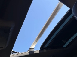 Volkswagen Atlas Cross Sport 2.0T SE w/Technology FWD 2026