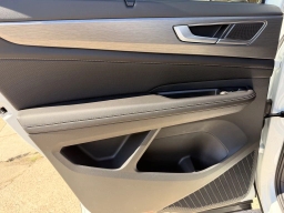 Volkswagen Atlas Cross Sport 2.0T SE w/Technology FWD 2026