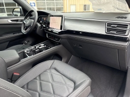 Volkswagen Atlas Cross Sport 2.0T SE w/Technology FWD 2026