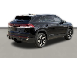 Volkswagen Atlas Cross Sport 2.0T SE w/Technology FWD 2026