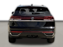 Volkswagen Atlas Cross Sport 2.0T SE w/Technology FWD 2026