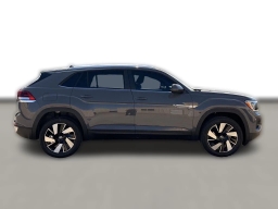 Volkswagen Atlas Cross Sport 2.0T SE w/Technology FWD 2026