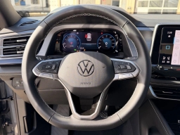 Volkswagen Atlas Cross Sport 2.0T SE w/Technology FWD 2026