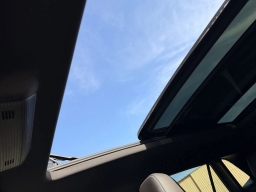 Volkswagen Atlas Cross Sport 2.0T SE w/Technology FWD 2026