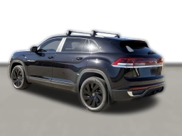 Volkswagen Atlas Cross Sport 2.0T SE w/Technology FWD 2026