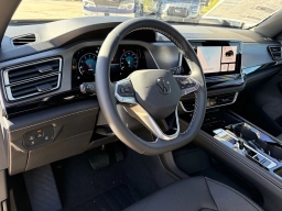 Volkswagen Atlas Cross Sport 2.0T SE w/Technology FWD 2026