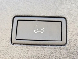 Volkswagen Atlas Cross Sport 2.0T SE w/Technology FWD 2026