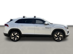 Volkswagen Atlas Cross Sport 2.0T SE w/Technology FWD 2026