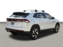 Volkswagen Atlas Cross Sport 2.0T SE w/Technology FWD 2026