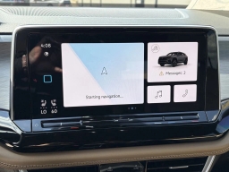 Volkswagen Atlas Cross Sport 2.0T SE w/Technology FWD 2026