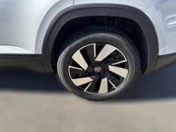 Volkswagen Atlas Cross Sport 2.0T SE w/Technology FWD 2026