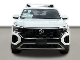 Volkswagen Atlas Cross Sport 2.0T SE w/Technology FWD 2026