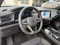 Volkswagen Atlas Cross Sport 2.0T SE w/Technology FWD 2026