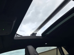 Volkswagen Atlas Cross Sport 2.0T SE w/Technology FWD 2026