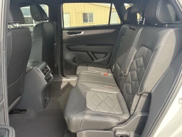 Volkswagen Atlas Cross Sport 2.0T SE w/Technology FWD 2026