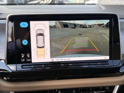 Volkswagen Atlas Cross Sport 2.0T SE w/Technology FWD 2026