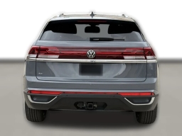 Volkswagen Atlas Cross Sport 2.0T SE w/Technology FWD 2026
