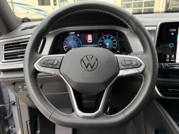 Volkswagen Atlas Cross Sport 2.0T SE w/Technology FWD 2026