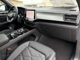 Volkswagen Atlas Cross Sport 2.0T SE w/Technology FWD 2026