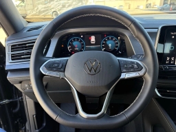 Volkswagen Atlas Cross Sport 2.0T SE w/Technology FWD 2026