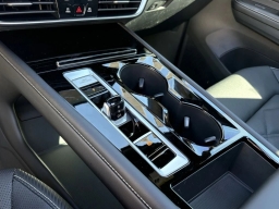 Volkswagen Atlas Cross Sport 2.0T SE w/Technology FWD 2026