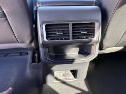 Volkswagen Atlas Cross Sport 2.0T SE w/Technology FWD 2026