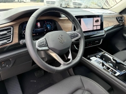 Volkswagen Atlas 2.0T SE w/Technology FWD 2026