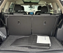 Volkswagen Atlas 2.0T SE w/Technology FWD 2026