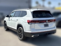 Volkswagen Atlas 2.0T SE w/Technology FWD 2026