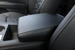 Volkswagen Atlas 2.0T SE w/Technology FWD 2026