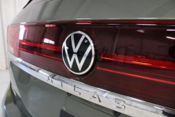 Volkswagen Atlas 2.0T SE w/Technology FWD 2026