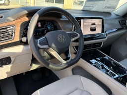 Volkswagen Atlas 2.0T SE w/Technology FWD 2026