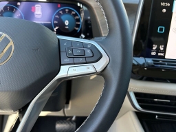 Volkswagen Atlas 2.0T SE w/Technology FWD 2026