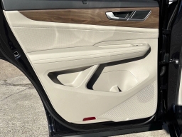 Volkswagen Atlas 2.0T SE w/Technology FWD 2026