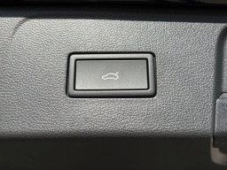 Volkswagen Atlas 2.0T SE w/Technology FWD 2026