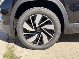 Volkswagen Atlas 2.0T SE w/Technology FWD 2026