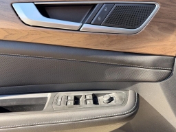 Volkswagen Atlas 2.0T SE w/Technology FWD 2026