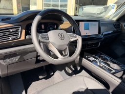 Volkswagen Atlas 2.0T SE w/Technology FWD 2026