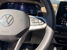 Volkswagen Atlas 2.0T SE w/Technology FWD 2026