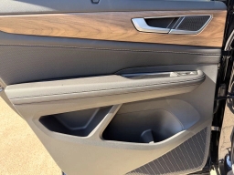 Volkswagen Atlas 2.0T SE w/Technology FWD 2026