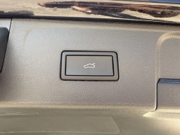 Volkswagen Atlas 2.0T SE w/Technology FWD 2026